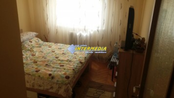 apartament-cu-3-camere-cetate-etaj-intermediar-2
